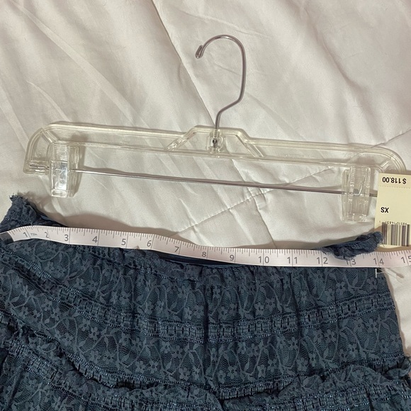 NWT Max Studio 2 piece Stretch Lace Slate Blue Top & Skirt Fun & Flirty - Picture 6 of 8